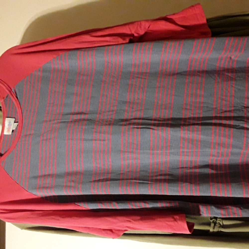 Baseball style tee